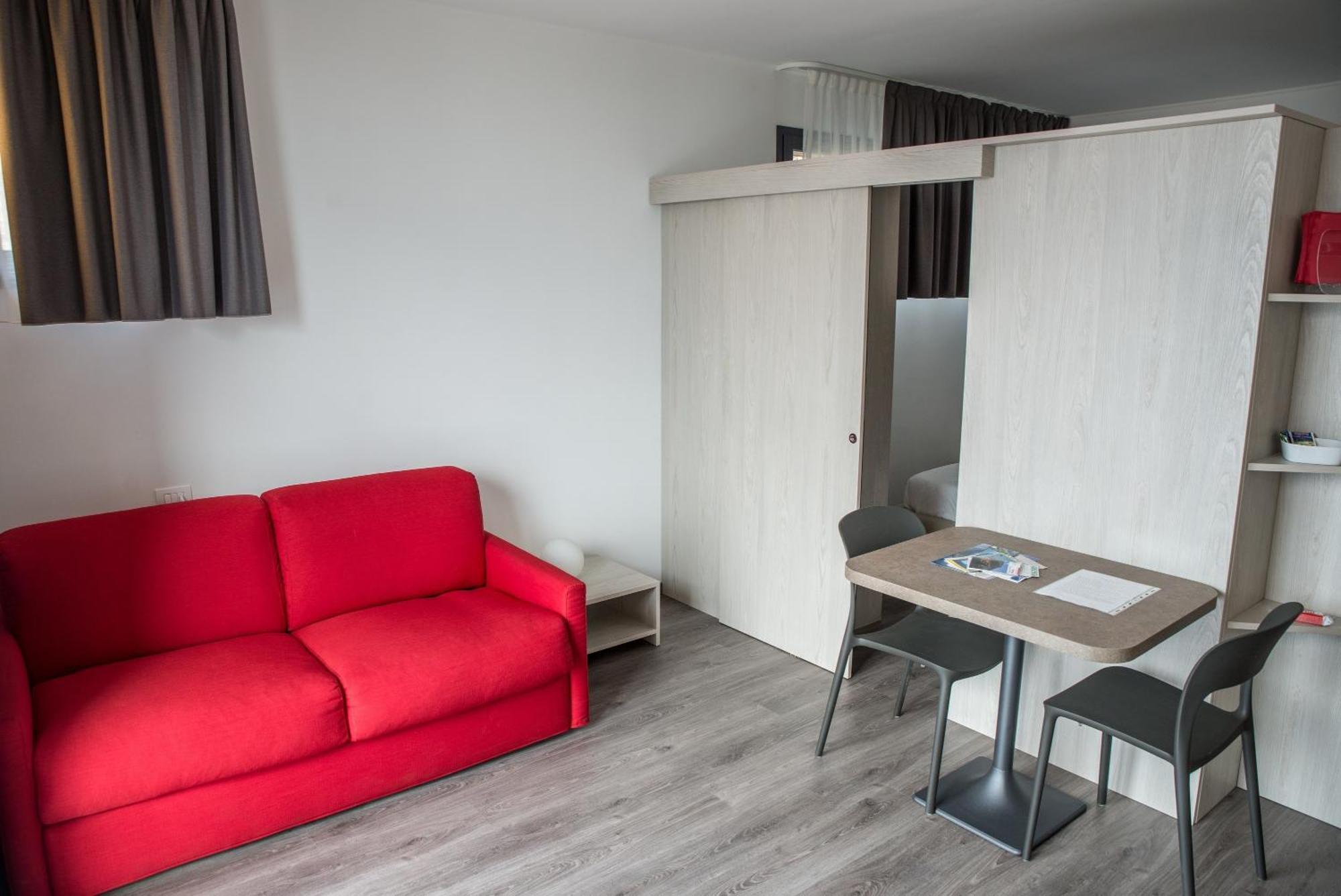 Residenza Luigina Apartman Varenna Szoba fotó